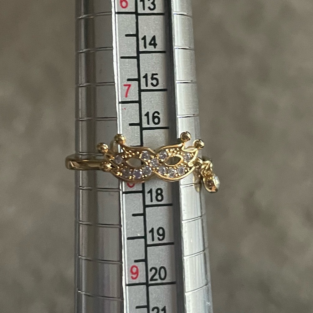 💛 2/$20 💛 Fragrant Jewels ring. Sz 8
